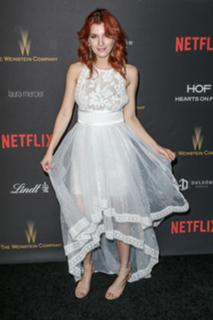 Dani Thorne feet photo thumbnail