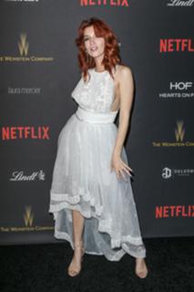 Dani Thorne feet photo thumbnail