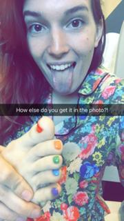 Dani Thorne feet photo thumbnail