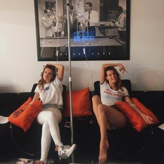 Dani Thorne feet photo thumbnail