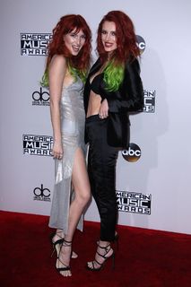 Dani Thorne feet photo thumbnail