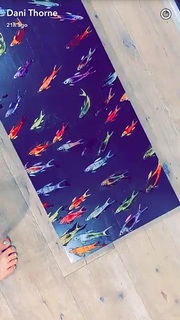 Dani Thorne feet photo thumbnail