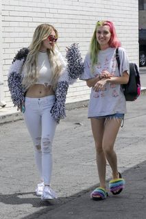 Dani Thorne feet photo thumbnail