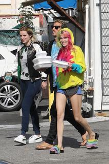 Dani Thorne feet photo thumbnail