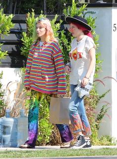 Dani Thorne feet photo thumbnail