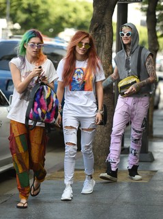 Dani Thorne feet photo thumbnail