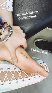 Dani Thorne feet photo thumbnail