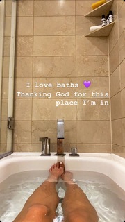 DaniLeigh feet photo 4