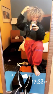 DaniLeigh feet photo 3