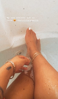 DaniLeigh feet photo 14