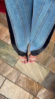 DaniLeigh feet photo 1
