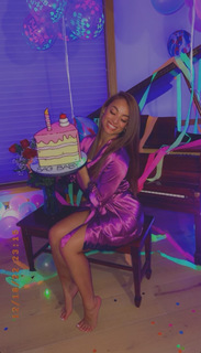 DaniLeigh feet photo 13