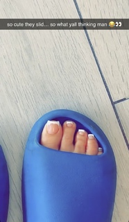 DaniLeigh feet photo 14