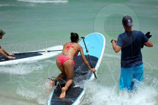 Dania Ramirez feet photo thumbnail