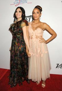Dania Ramirez feet photo thumbnail