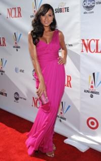 Dania Ramirez feet photo thumbnail