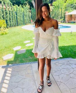 Dania Ramirez feet photo thumbnail