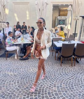 Dania Ramirez feet photo thumbnail