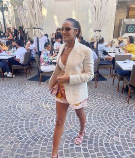 Dania Ramirez feet photo thumbnail
