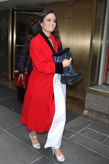 Danica McKellar feet photo thumbnail