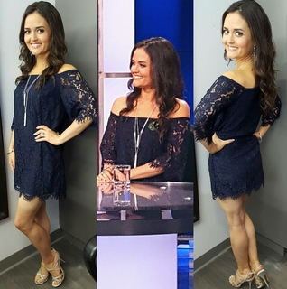 Danica McKellar feet photo thumbnail