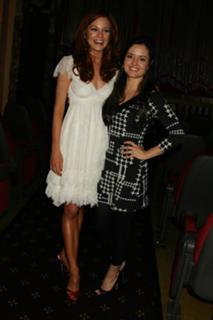 Danica McKellar feet photo thumbnail
