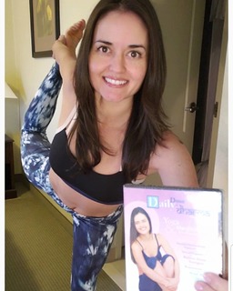 Danica McKellar feet photo thumbnail