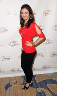 Danica McKellar feet photo thumbnail