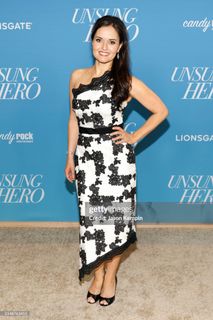 Danica McKellar feet photo 7