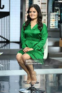 Danica McKellar feet photo 4