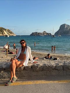 Danica Patrick feet photo thumbnail