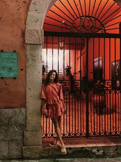 Danica Patrick feet photo thumbnail