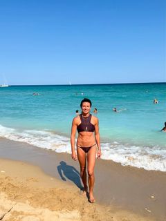 Danica Patrick feet photo thumbnail