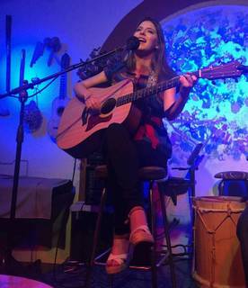Daniela Aedo feet photo 13
