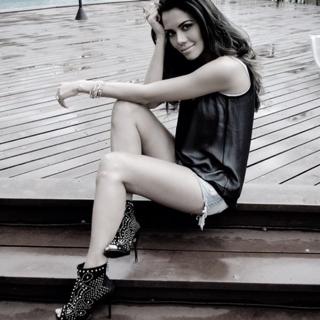 Daniela Albuquerque feet photo 15