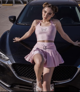 Daniela Alfaro feet photo 4