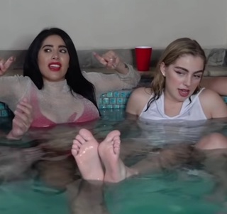 Daniela Alfaro feet photo 11