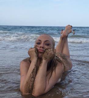 Daniela Blume feet photo 4