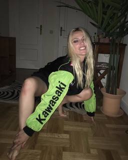 Daniela Blume feet photo 20