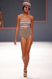 Daniela Braga feet photo 5