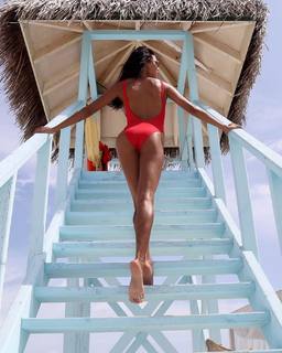 Daniela Braga feet photo 11