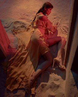 Daniela Braga feet photo 3