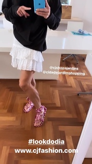 Daniela Cicarelli feet photo 17