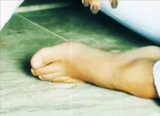 Daniela Escobar feet photo 3