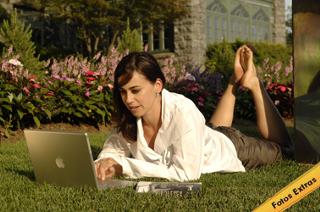 Daniela Escobar feet photo 19