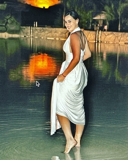 Daniela Escobar feet photo 4