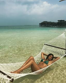 Daniela Ferolla feet photo 3