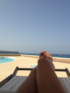Daniela Ferolla feet photo 5