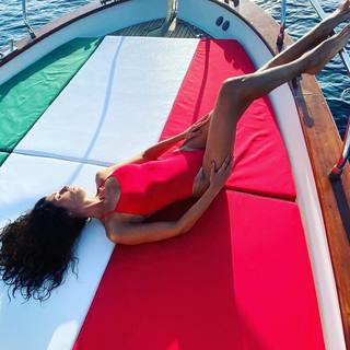 Daniela Ferolla feet photo 9