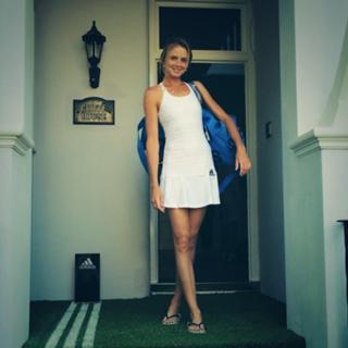 Daniela Hantuchová feet photo thumbnail